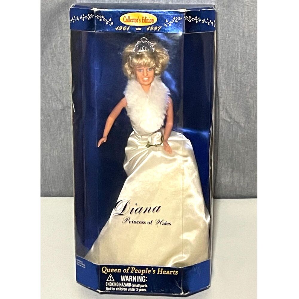 Vintage 1997 Street Players Princess Diana Queen of People's Hearts Doll